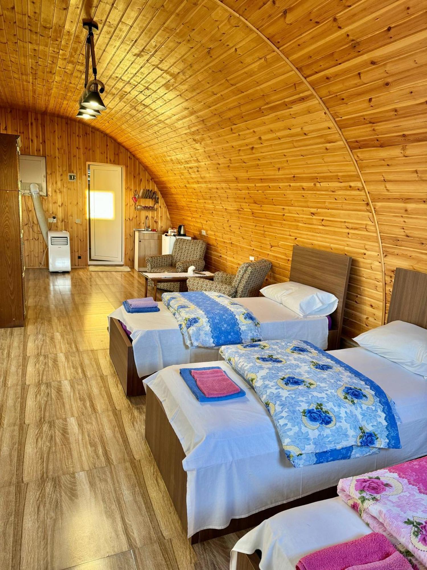 Guest House Amo Kutaisi Eksteriør billede