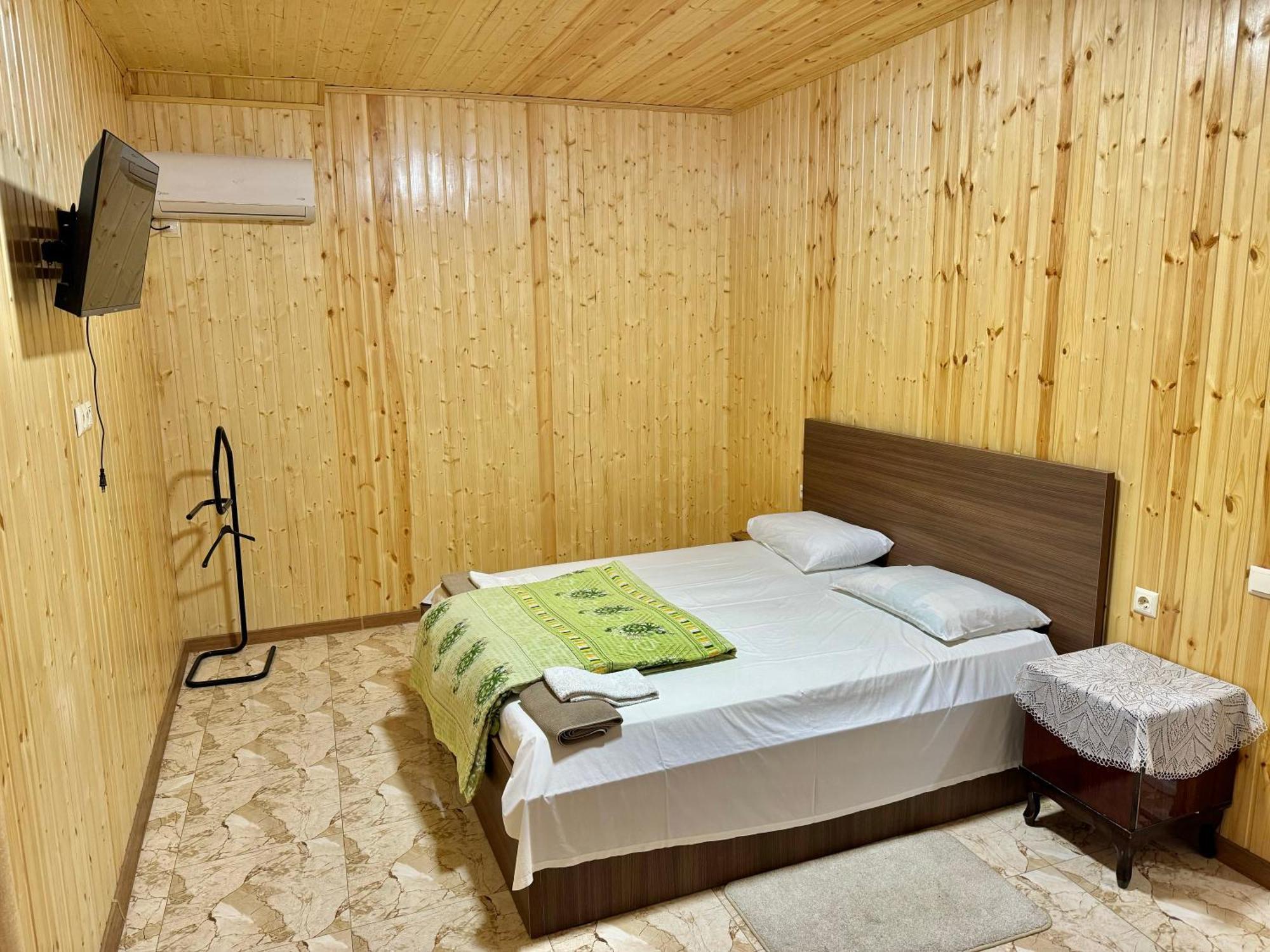 Guest House Amo Kutaisi Eksteriør billede
