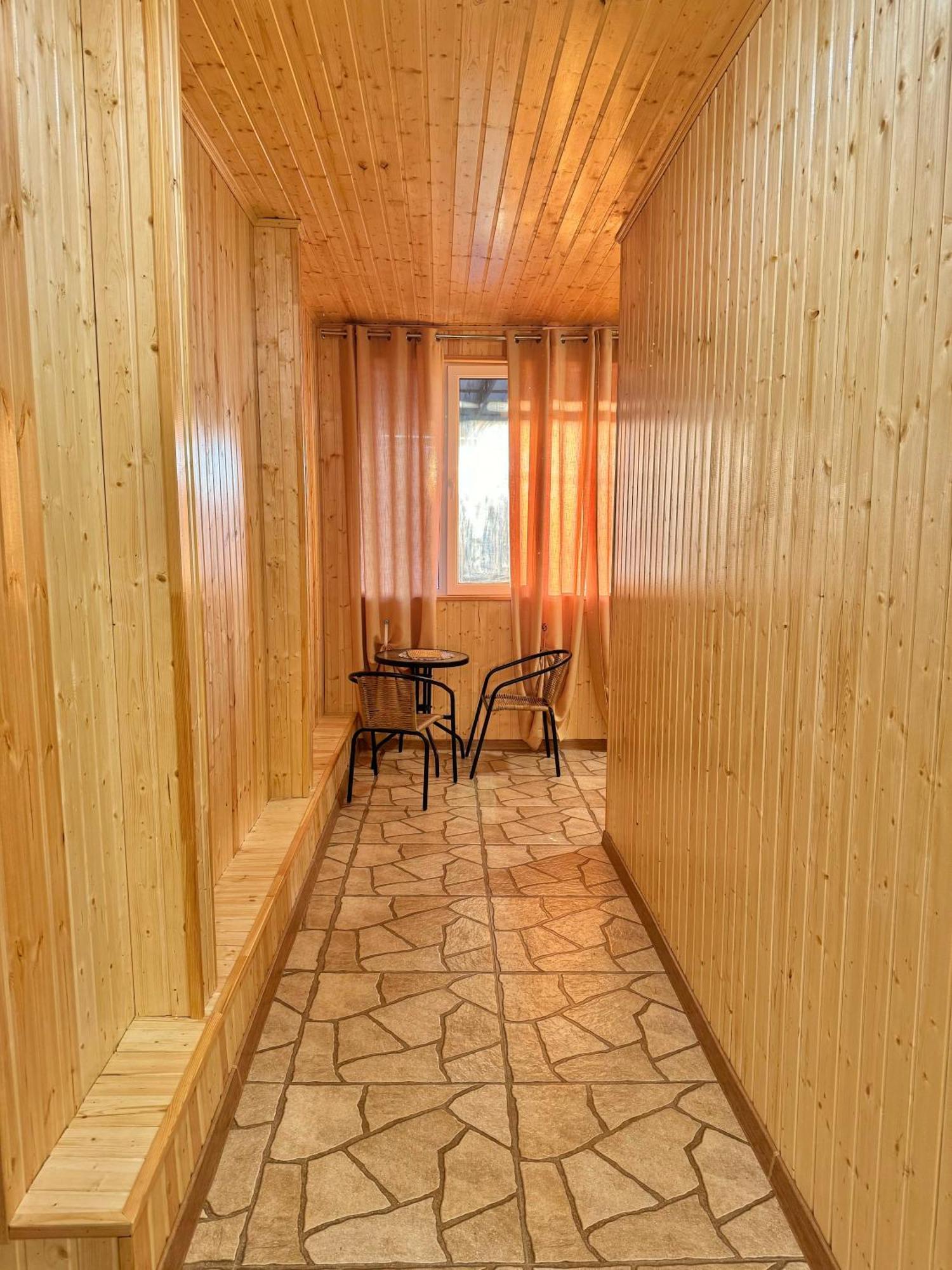 Guest House Amo Kutaisi Eksteriør billede